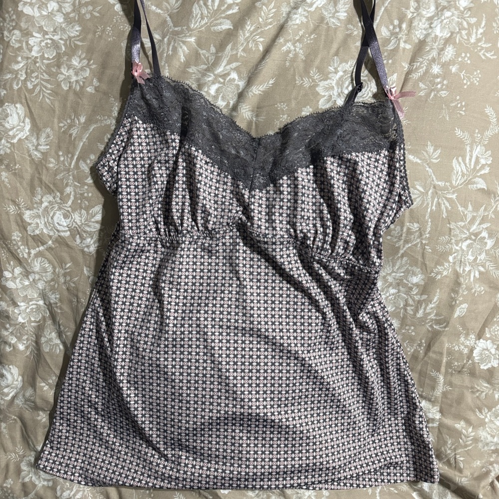 Super cute coquette tank top with pink bows.